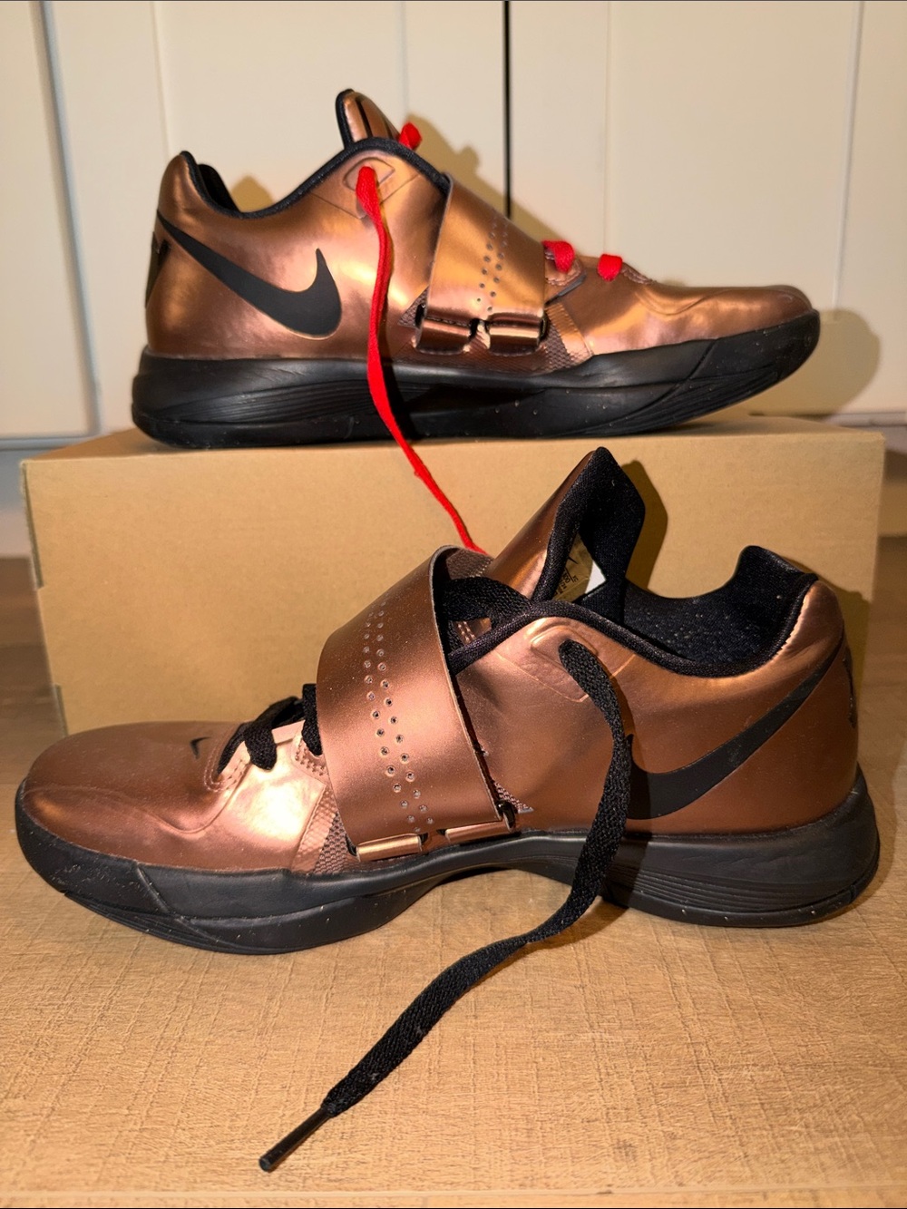 Nike Kevin Durant Men’s Metallic Bronze Training Shoes with Black Swoosh